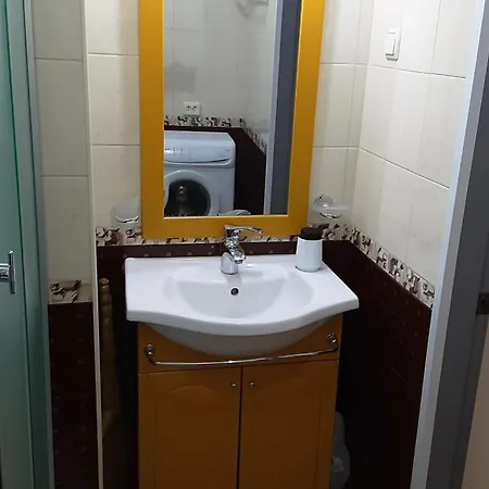 On Yevreis'ka Street Apartment
